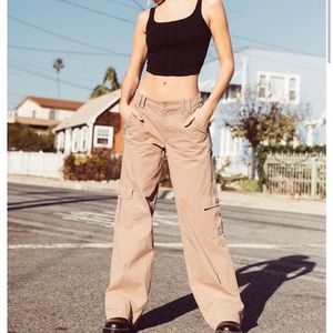 Womens cargo pants size M  🆕